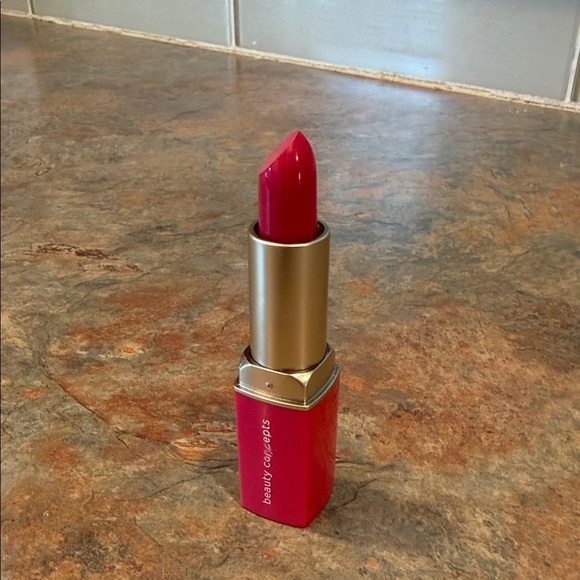 Beauty Creations Other - Beauty Creations Bold Pink Lipstick NWOT